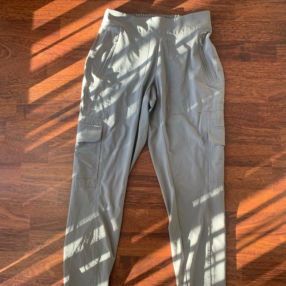 Athleta grey stretchy joggers